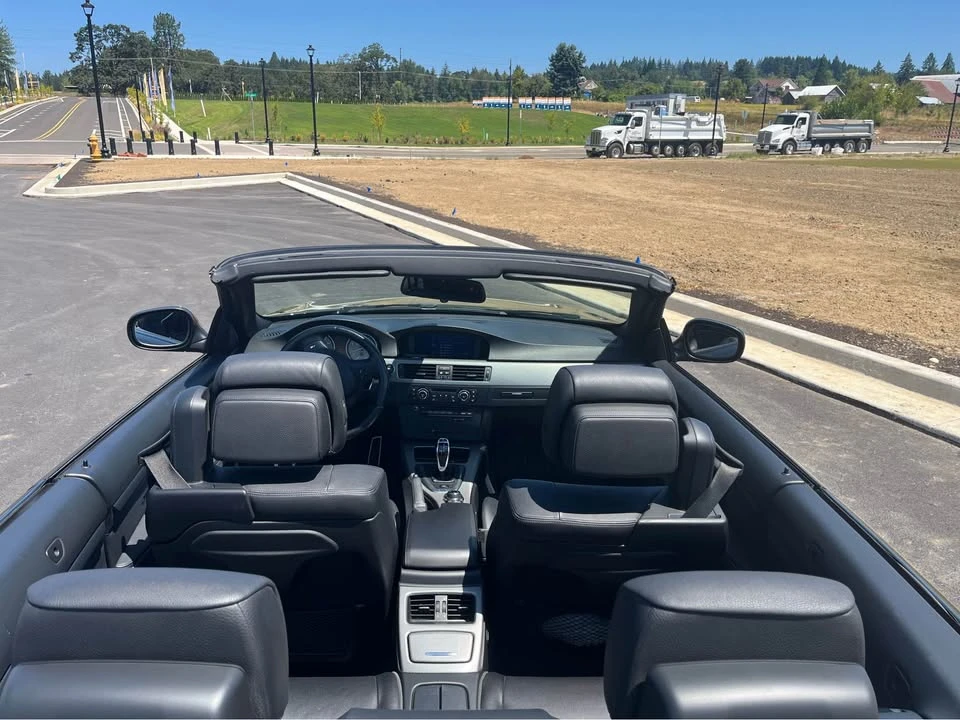 2012 BMW E93 335i Convertible - Image 4 of 8