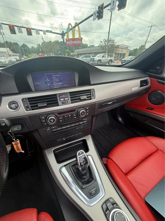 2012 BMW E93 335i Convertible - Image 9 of 20