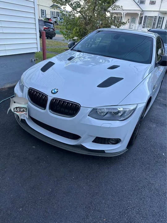 2012 BMW E93 335i Convertible - Image 2 of 4