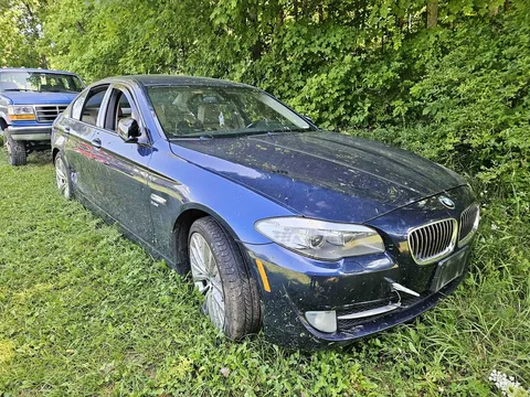 2012 BMW 3 Series 335xi Sedan 4D