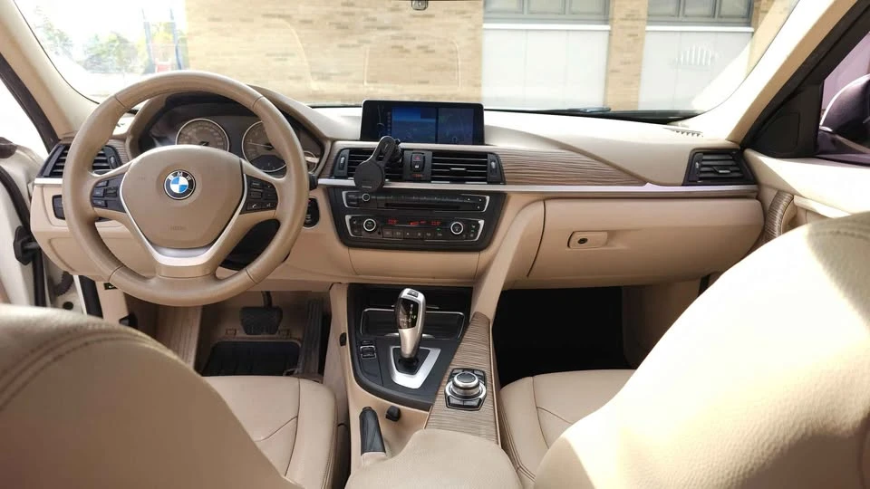 2012 BMW 3 Series - Image 8 of 8