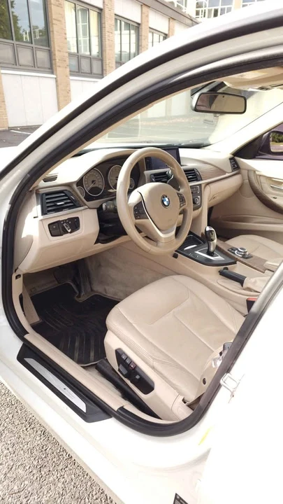 2012 BMW 3 Series - Image 7 of 8