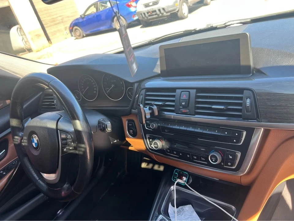 2012 BMW 3 Series - Image 10 of 11