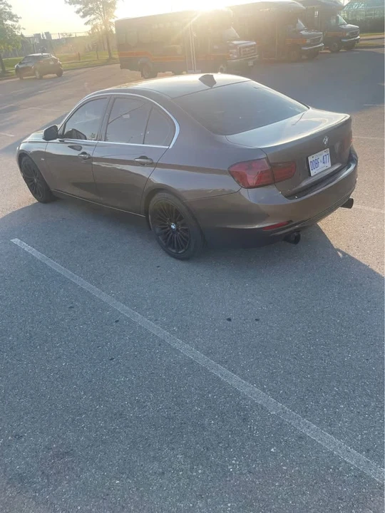 2012 BMW 3 Series - Image 10 of 11