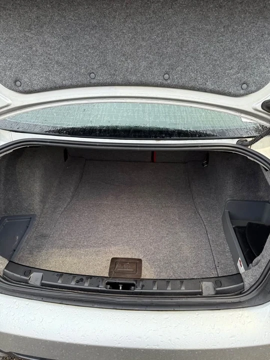 2012 BMW 3 Series - Image 6 of 6