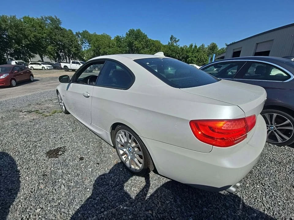 2012 BMW 3 Series - Image 10 of 11