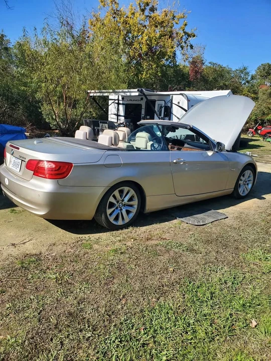 2012 BMW E93 3 Series Convertible - Image 2 of 4