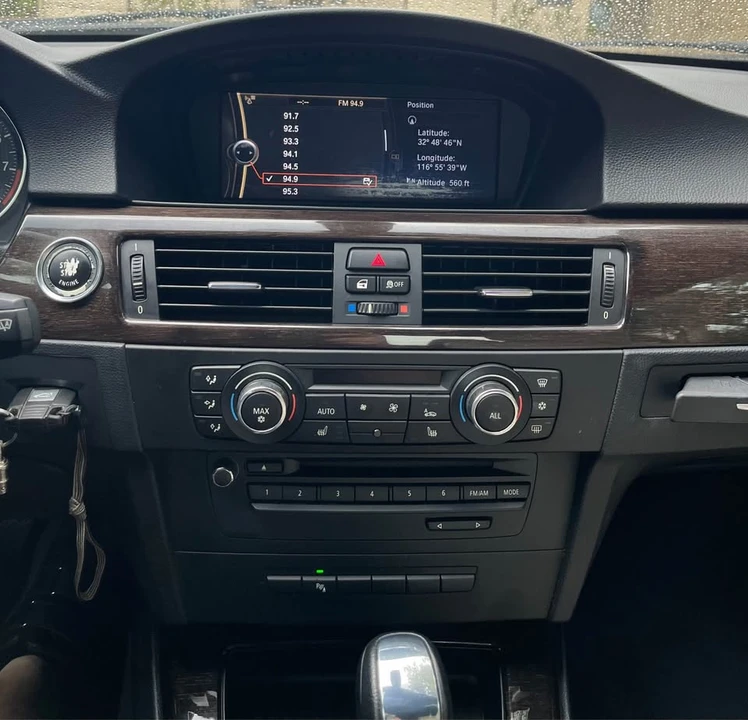 2012 BMW E93 3 Series Convertible - Image 11 of 13