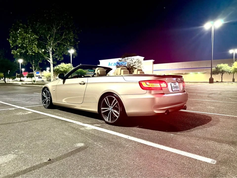 2012 BMW E93 335i Convertible - Image 8 of 12