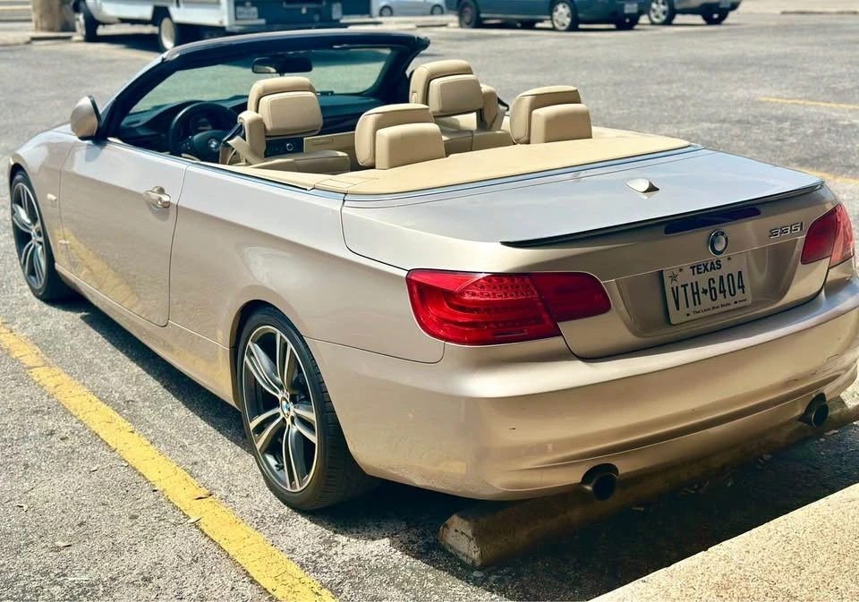 2012 BMW E93 335i Convertible - Image 12 of 12
