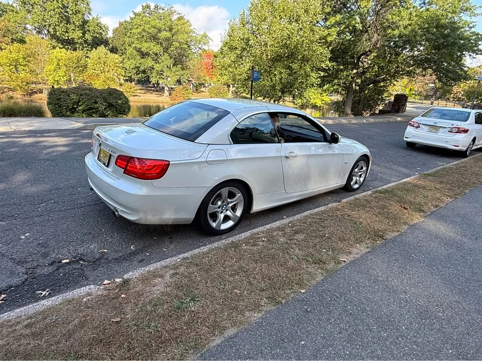 2012 BMW E93 335i Convertible - Image 10 of 16