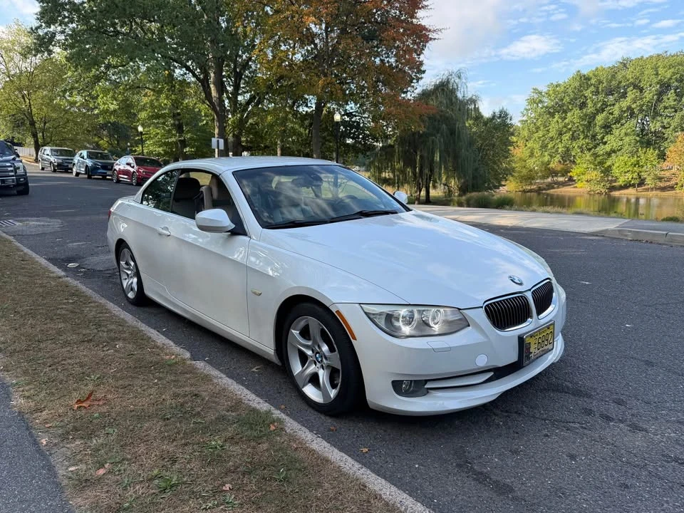 2012 BMW E93 335i Convertible - Image 12 of 16
