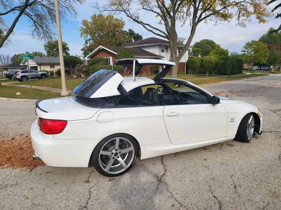 2012 BMW E93 335i Convertible - Image 6 of 13