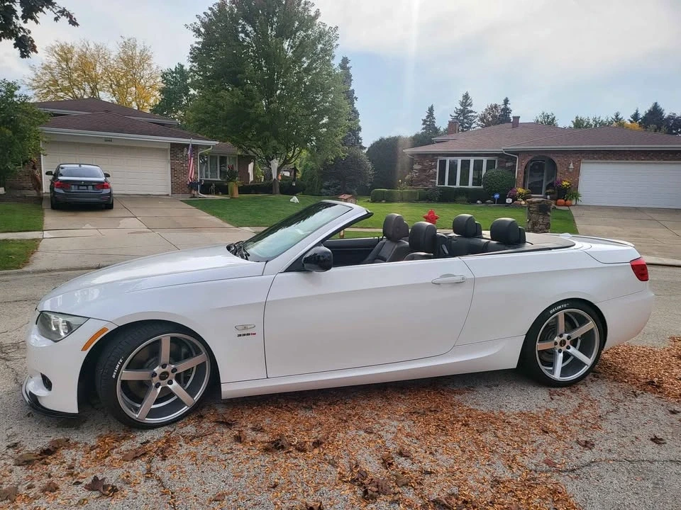 2012 BMW E93 335i Convertible - Image 3 of 13