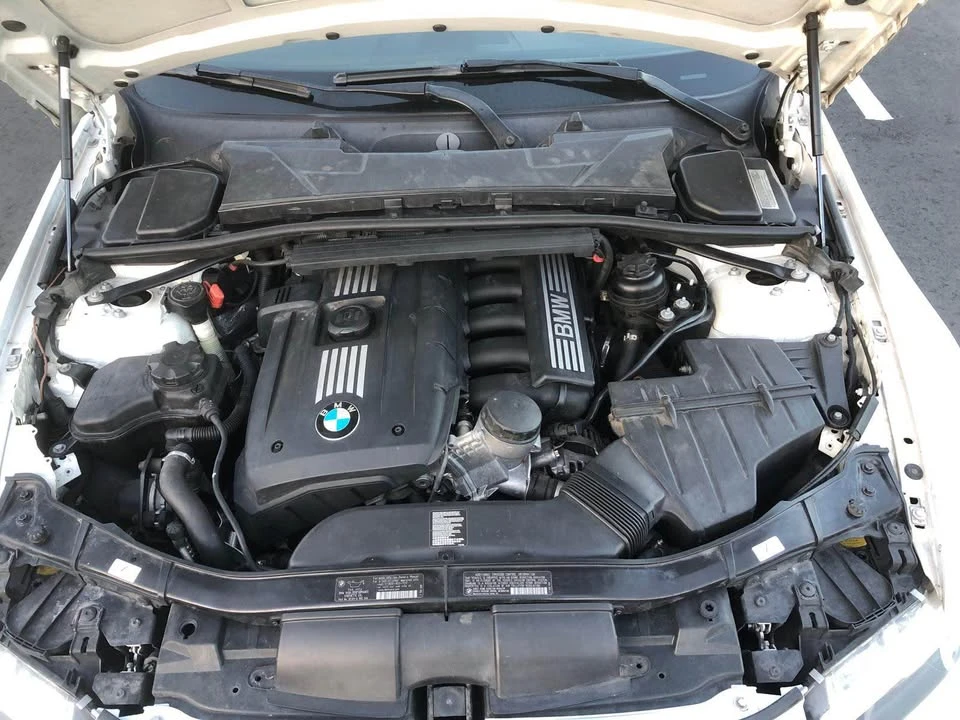 2012 BMW E93 3 Series Convertible - Image 11 of 12