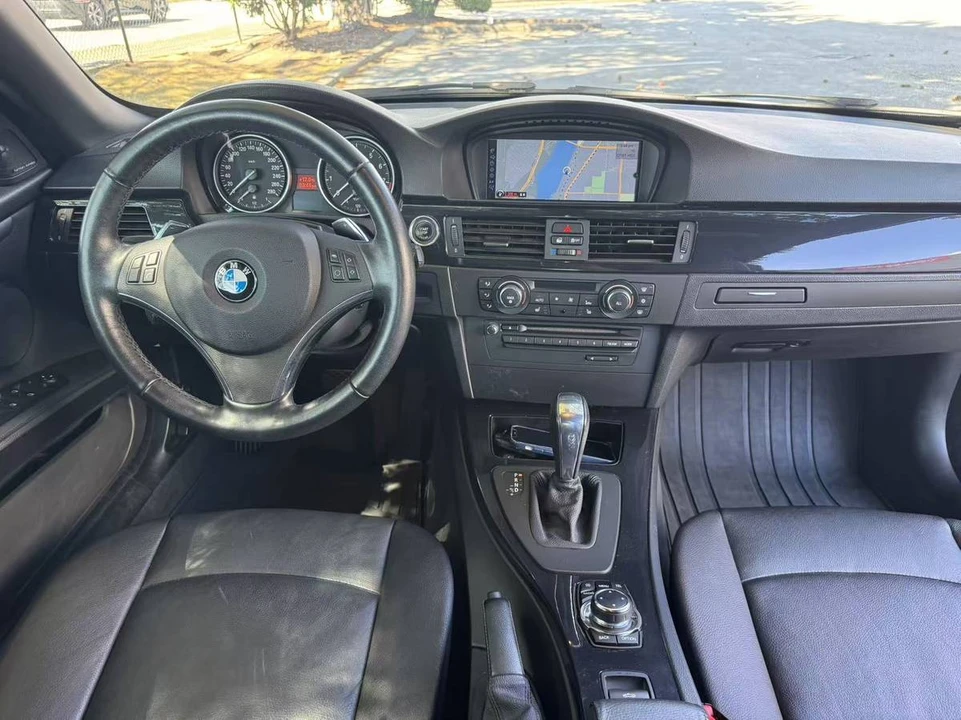 2012 BMW E93 3 Series Convertible - Image 16 of 18