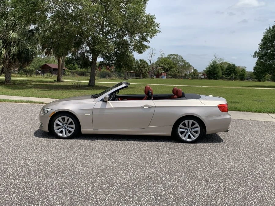 2012 BMW E93 3 Series Convertible - Image 5 of 17