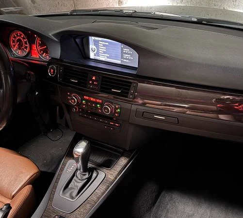 2012 BMW E93 3 Series Convertible - Image 12 of 13