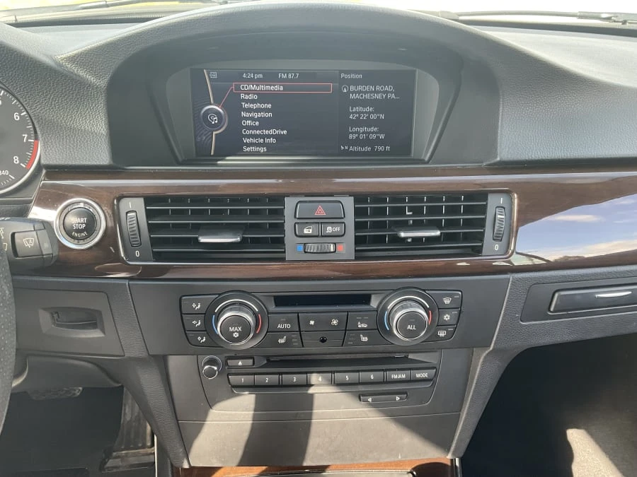 2012 BMW E93 3 Series Convertible - Image 11 of 13