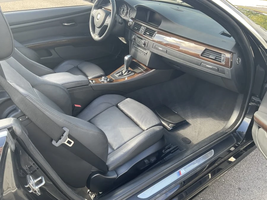 2012 BMW E93 3 Series Convertible - Image 9 of 13