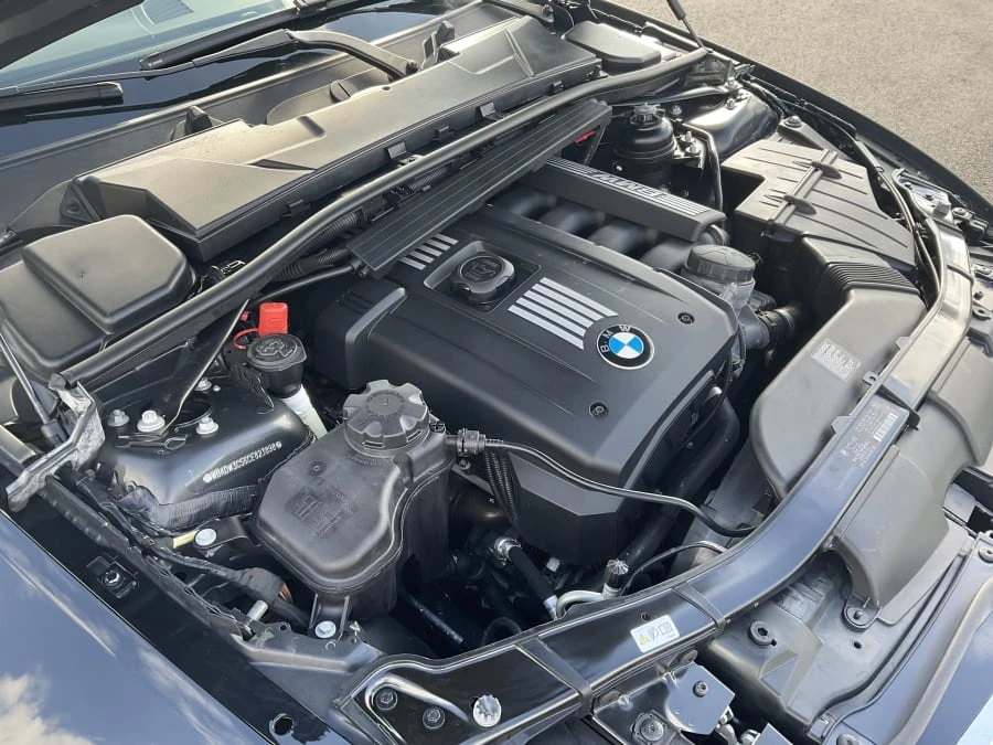2012 BMW E93 3 Series Convertible - Image 12 of 13