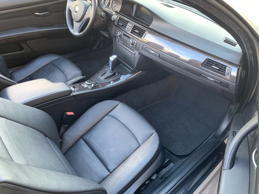 2012 BMW E93 3 Series Convertible - Image 5 of 10