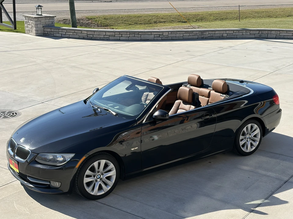 2012 BMW E93 3 Series Convertible - Image 3 of 31