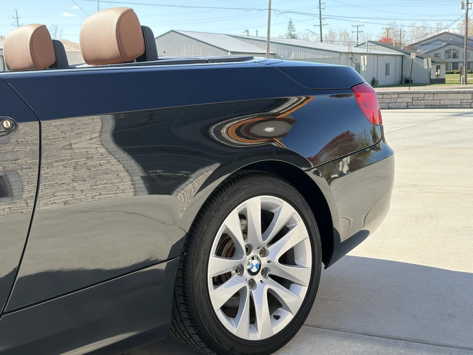 2012 BMW E93 3 Series Convertible - Image 25 of 31