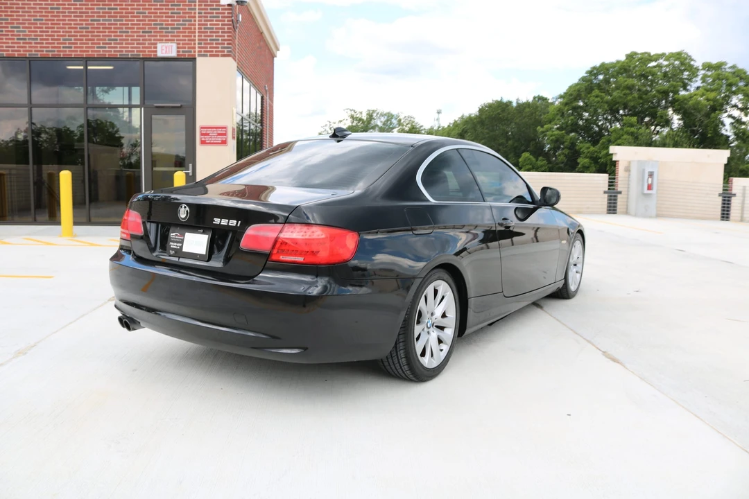 2012 BMW E92 3 Series Coupe - Image 28 of 31