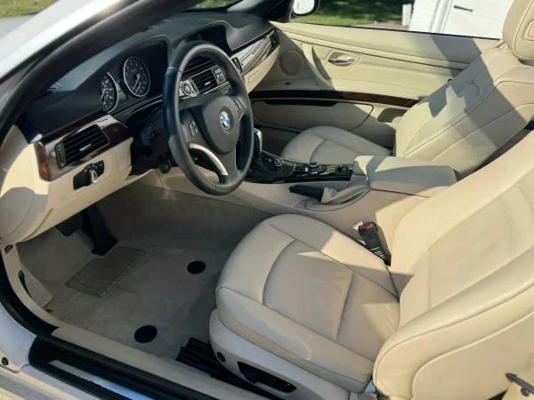 2012 BMW E93 3 Series Convertible - Image 19 of 21