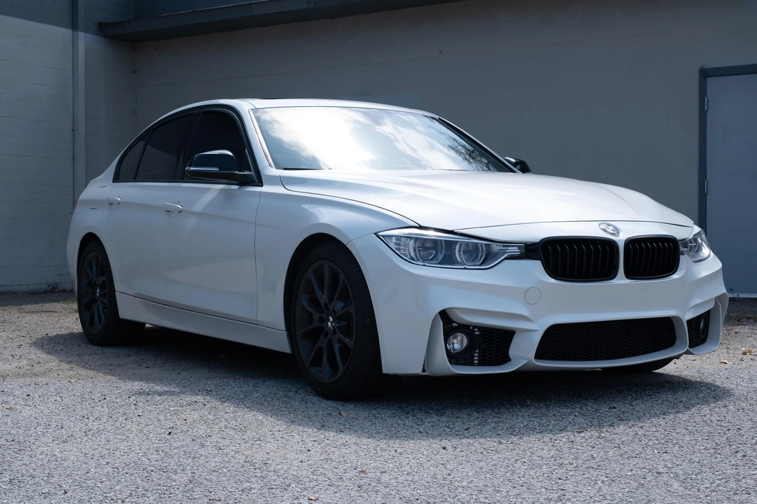 2012 BMW F30 3 Series Sedan - Image 15 of 31