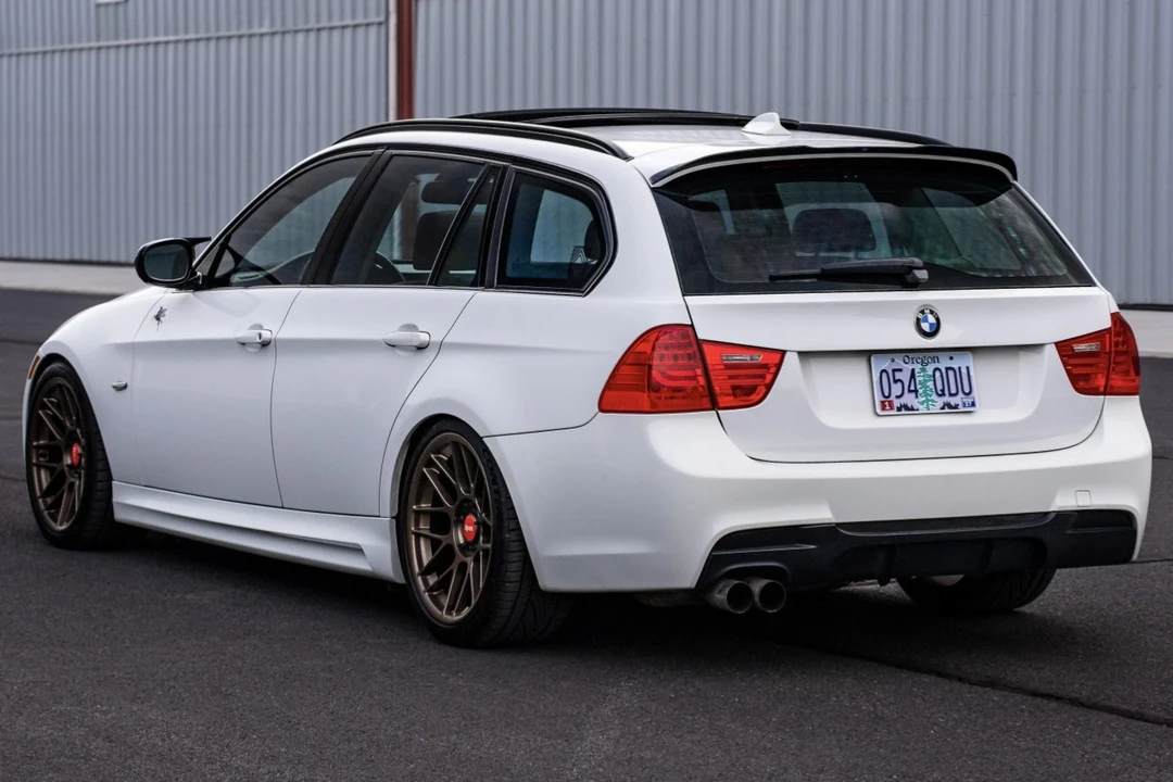 2012 BMW E91 3 Series Touring - Image 2 of 8