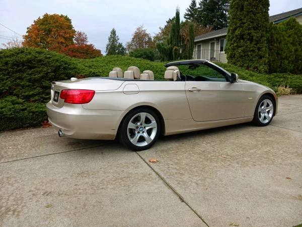 2012 BMW E93 335i Convertible - Image 10 of 20