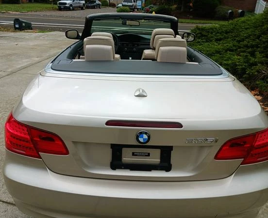 2012 BMW E93 335i Convertible - Image 11 of 20