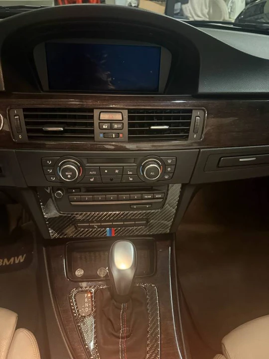 2012 BMW E93 335i Convertible - Image 13 of 16