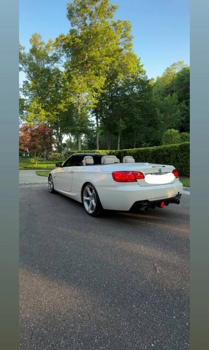 2012 BMW E93 335i Convertible - Image 2 of 16