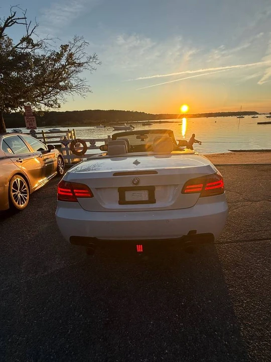 2012 BMW E93 335i Convertible - Image 6 of 16