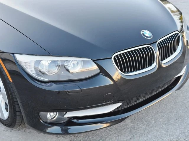 2012 BMW E93 335i Convertible - Image 12 of 12