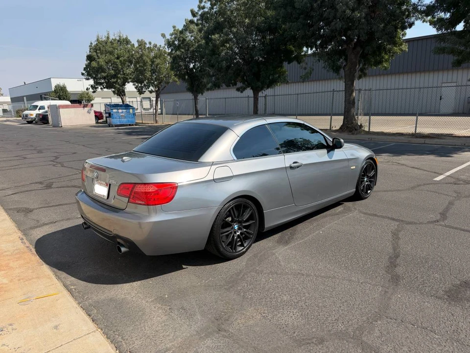 2012 BMW E93 335i Convertible - Image 5 of 13