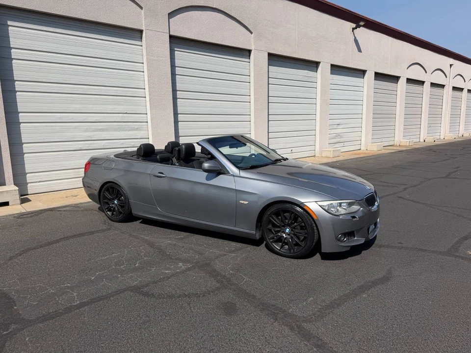 2012 BMW E93 335i Convertible - Image 2 of 11