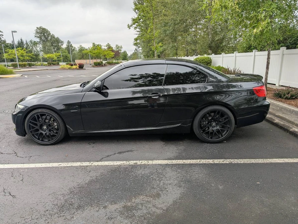2012 BMW E93 335i Convertible - Image 12 of 20