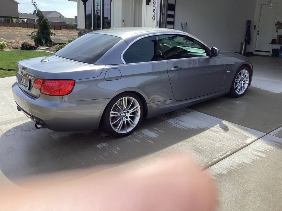 2012 BMW E93 335i Convertible - Image 2 of 6
