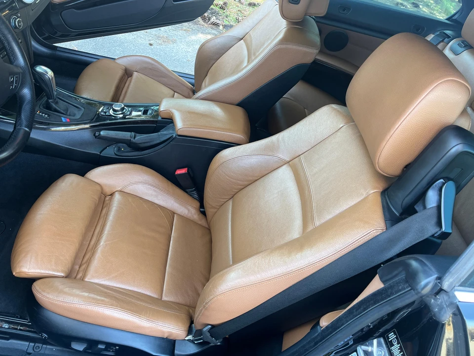 2012 BMW E93 335i Convertible - Image 30 of 31