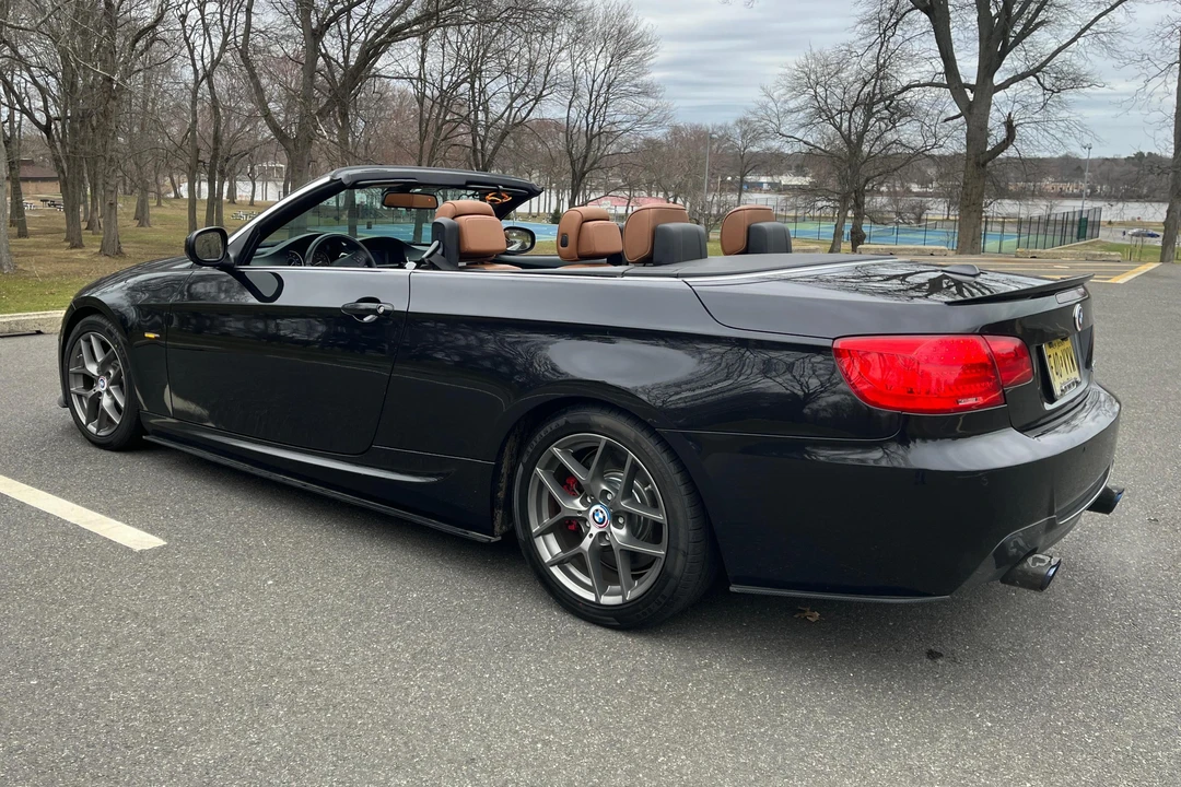 2012 BMW E93 335i Convertible - Image 4 of 31