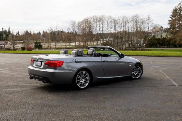 2012 BMW E93 335i Convertible - Image 5 of 15
