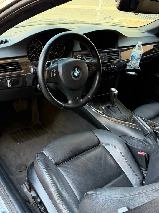 2012 BMW E93 335i Convertible - Image 6 of 12