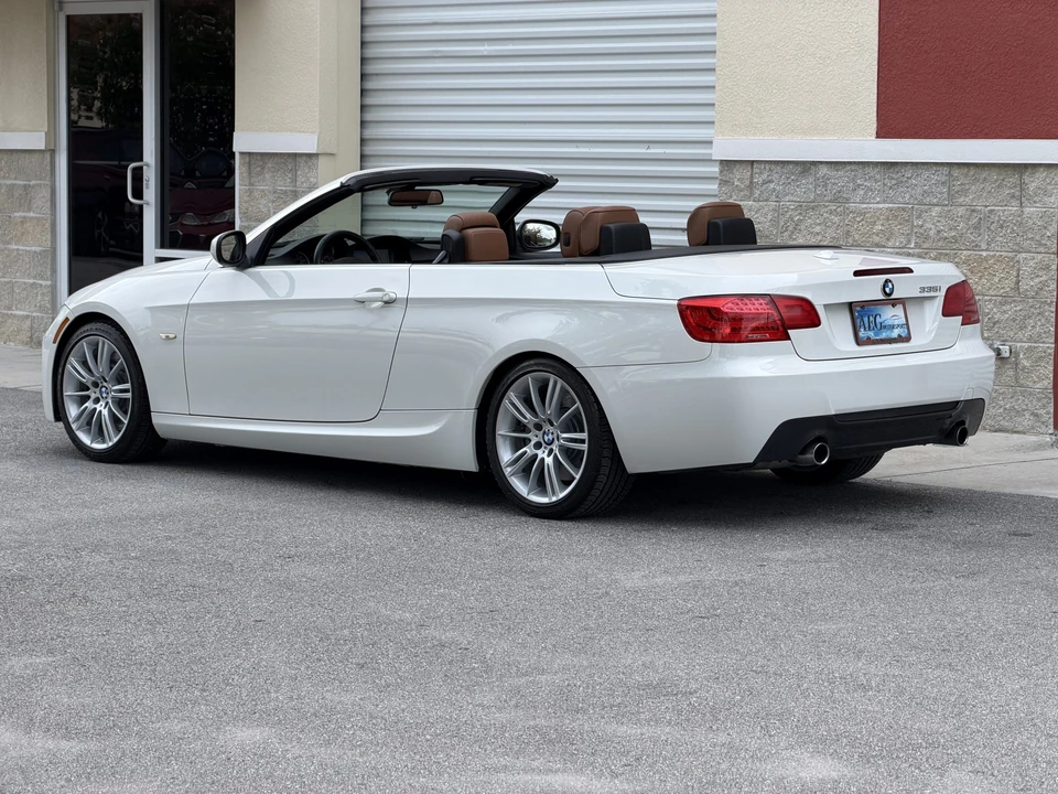 2012 BMW - Image 20 of 31