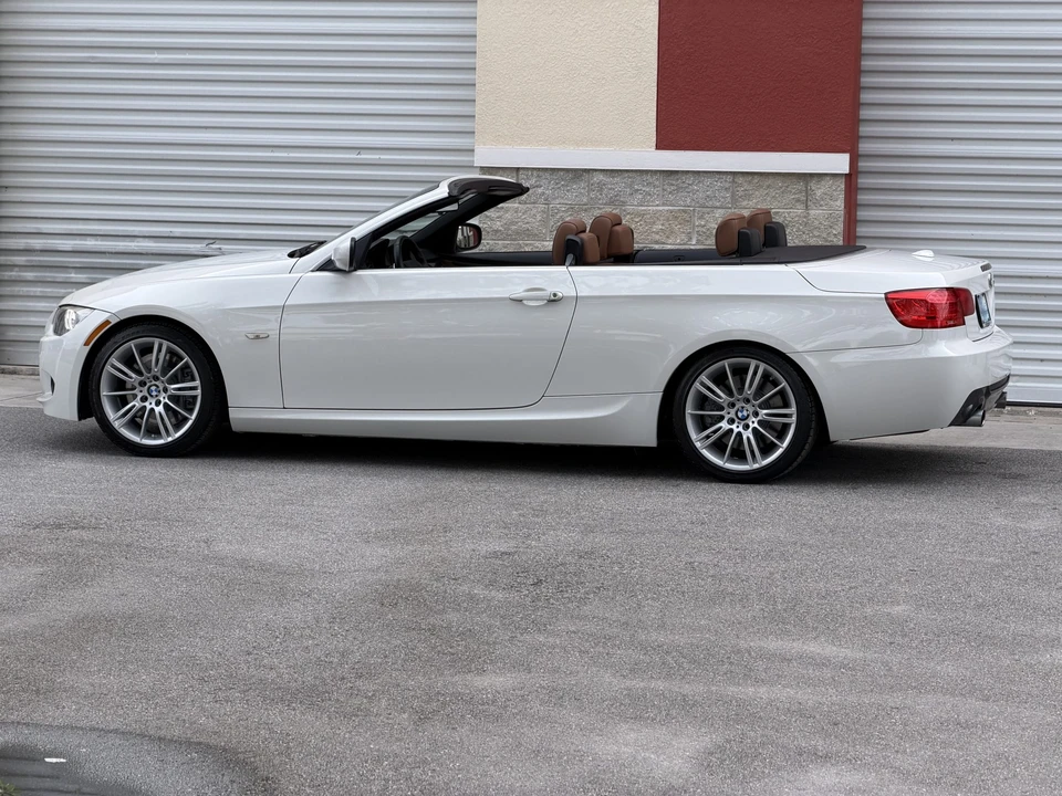 2012 BMW - Image 23 of 31