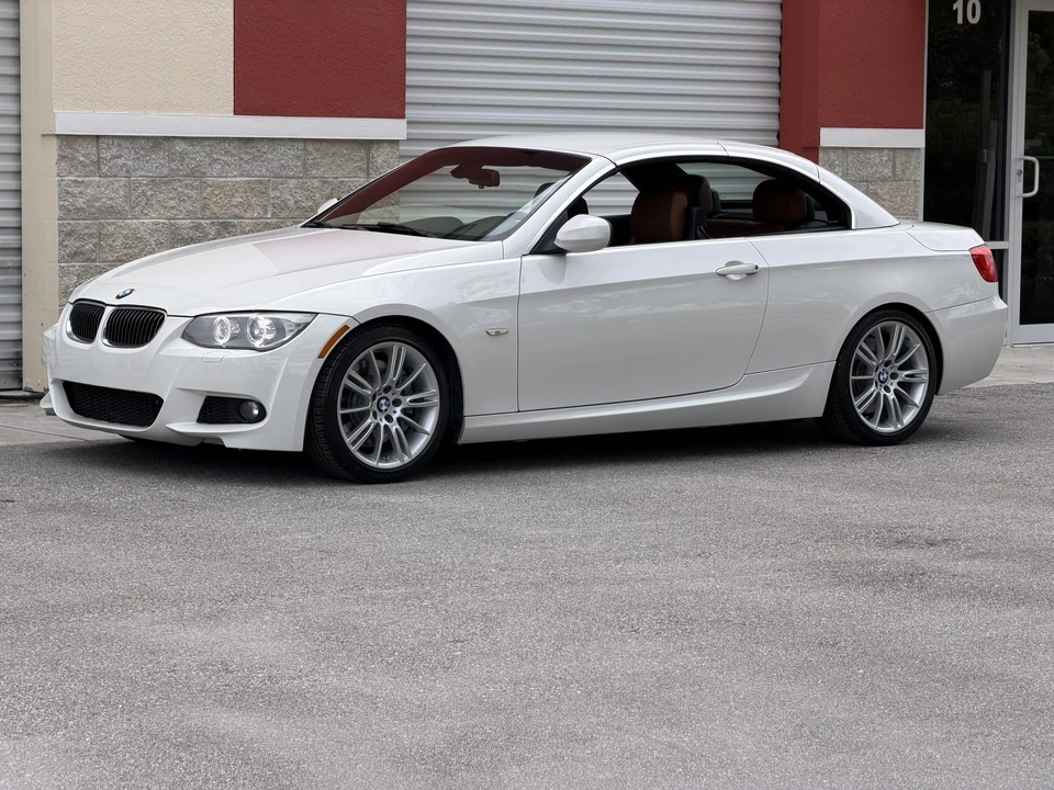 2012 BMW - Image 27 of 31