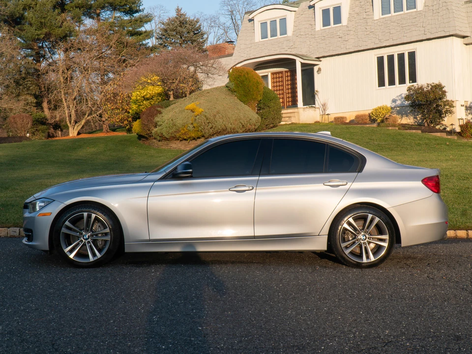 2012 BMW F30 335i & 340i Sedan - Image 12 of 31